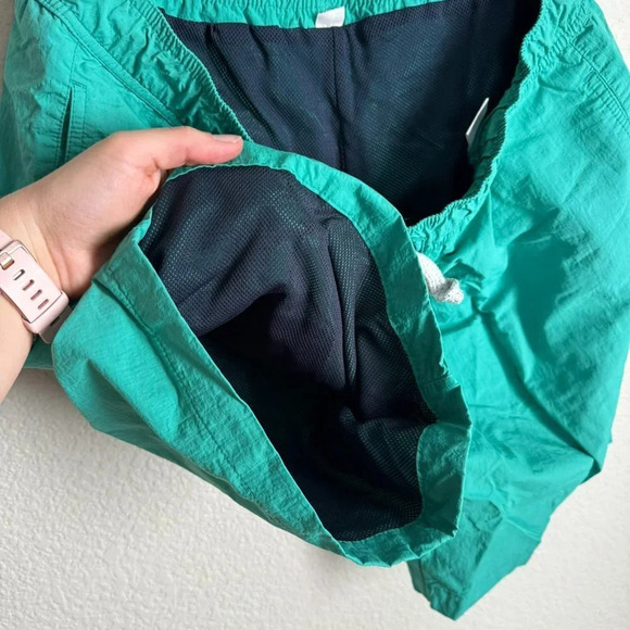 Modern Amusement Men's Swim Trunks Shorts Size Large Green - Picture 8 of 9